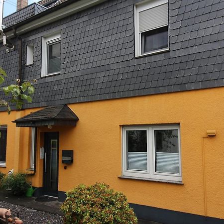 Privatzimmer Haus Gruenewald ゾーリンゲン エクステリア 写真