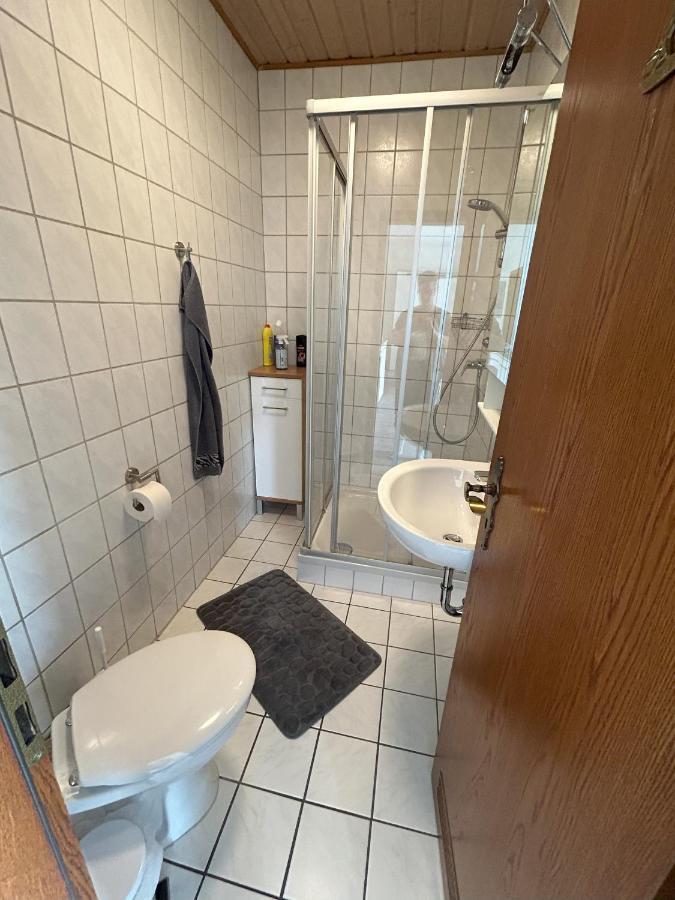 Privatzimmer Haus Gruenewald ゾーリンゲン エクステリア 写真
