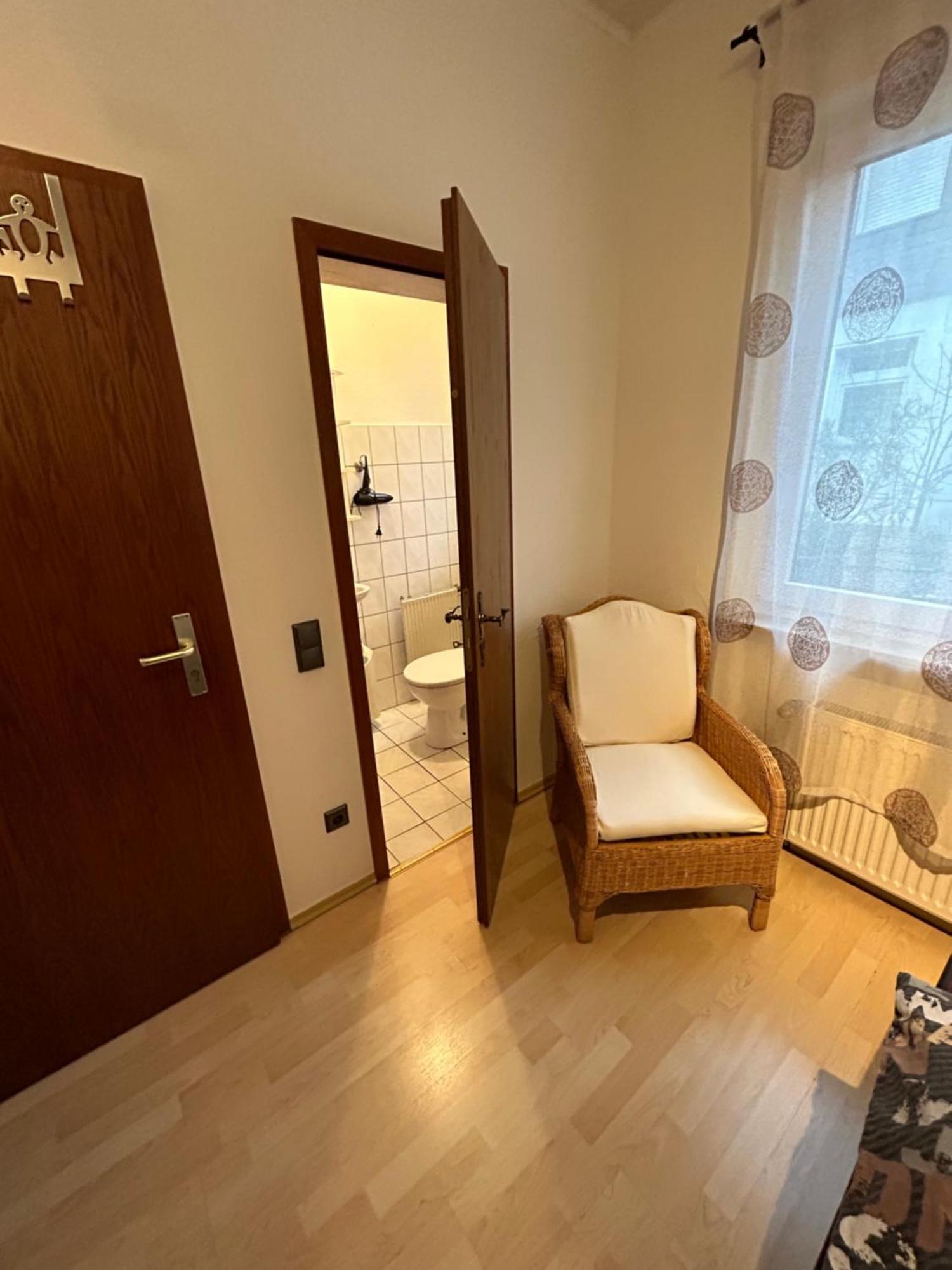 Privatzimmer Haus Gruenewald ゾーリンゲン エクステリア 写真